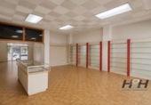 188m² commercial premises for sale in Valencia, in the area of El Pilar, Plaza Viriato photo