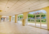 180m² locaux commerciaux pour vente à Torrox, Residencial Costa de Oro photo
