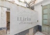 70m² commercial premises for sale in Liria, Calle de San Lorenzo photo
