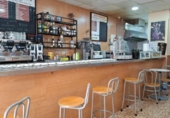 Local comercial en venta con 45m² en Sevilla, en la zona de San Carlos-Tartessos, Calle Vicente Alanís foto