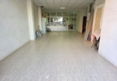 230m² bureaux pour vente à Igualada, Carrer de Santa Margarida de Montbuí photo