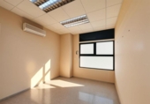 246m² commercial premises for sale in Burjasot, Calle Santísima Trinidad photo