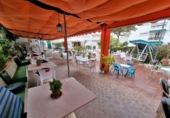Restaurante en venta con 160m² en Estepona, Calle Seguiriya foto