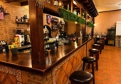 Local comercial en venta con 468m² en Santa Fe, Calle Secretario Antonio Pérez Funes foto
