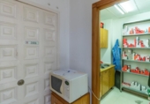 193m² commercial premises for sale in Granada, in the area of Boquerón Neighborhood, Calle San Juan de Dios photo