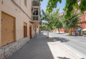 33m² commercial premises for sale in Granada, in the area of Garden City, Avenida Pablo Picasso photo