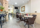 46m² cafeteria for sale in Granada, in the area of Los Vergeles, Pasaje de Lirios photo