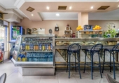 46m² cafeteria for sale in Granada, in the area of Los Vergeles, Pasaje de Lirios photo