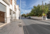 Local comercial en venta con 89m² en Ogíjares, Calle Calera foto