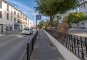 Local comercial en venta con 89m² en Ogíjares, Calle Calera foto