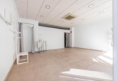 65m² locaux commerciaux pour vente à Armilla, Plaza Tres Cruces photo