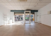 65m² locaux commerciaux pour vente à Armilla, Plaza Tres Cruces photo