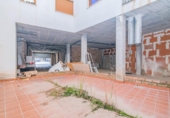 Local comercial en venta con 194m² en Ogíjares, Calle Ángel Ganivet foto