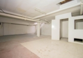 Local comercial
en venda
amb 144m² a Granada, a la zona de Barri de San Jerónimo, Calle Santa Paula foto
