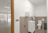 Local comercial en alquiler con 441m² en Palma foto