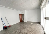 Local comercial en alquiler con 25m² en Granada, en la zona de Casillas Bajas, Calle Hermanos Carazo foto