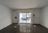 Local comercial en alquiler con 25m² en Granada, en la zona de Casillas Bajas, Calle Hermanos Carazo foto