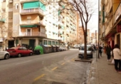Local comercial en alquiler con 25m² en Granada, en la zona de Casillas Bajas, Calle Hermanos Carazo foto