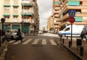 Local comercial en alquiler con 25m² en Granada, en la zona de Casillas Bajas, Calle Hermanos Carazo foto