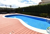 189m² bâtiment pour vente à Empuriabrava, dans le quartier de Empuriabrava, Carrer Salins 1 Linea photo