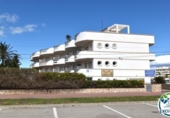 189m² bâtiment pour vente à Empuriabrava, dans le quartier de Empuriabrava, Carrer Salins 1 Linea photo