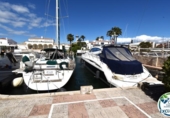 189m² bâtiment pour vente à Empuriabrava, dans le quartier de Empuriabrava, Carrer Salins 1 Linea photo