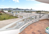189m² bâtiment pour vente à Empuriabrava, dans le quartier de Empuriabrava, Carrer Salins 1 Linea photo