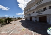 189m² bâtiment pour vente à Empuriabrava, dans le quartier de Empuriabrava, Carrer Salins 1 Linea photo