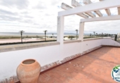 189m² bâtiment pour vente à Empuriabrava, dans le quartier de Empuriabrava, Carrer Salins 1 Linea photo