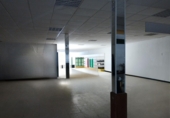 Local comercial en alquiler con 550m² en Ribera del Fresno foto