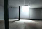 Local comercial en alquiler con 550m² en Ribera del Fresno foto