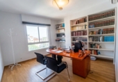 106m² bureau pour location à Denia photo