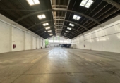 3008m² warehouse industrial for rent in l'Hospitalet de Llobregat, in the area of Centre photo