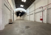3008m² warehouse industrial for rent in l'Hospitalet de Llobregat, in the area of Centre photo
