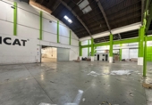 3008m² warehouse industrial for rent in l'Hospitalet de Llobregat, in the area of Centre photo