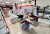 Local comercial en alquiler con 111m² en Linares, Calle Julio Burell foto