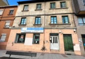 300m² building for sale in Ponferrada, Calle Sevilla photo