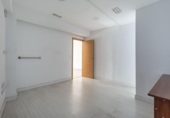 Local comercial en venta con 64m² en Granada, en la zona de Santa Adela, Avenida de Dílar foto