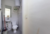 Local comercial en venta con 64m² en Granada, en la zona de Santa Adela, Avenida de Dílar foto