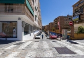 Local comercial Industrial en venta con 340m² en Granada, en la zona de Barrio de San Antón, Calle Doctor Alejandro Otero foto