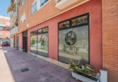 233m² commercial premises for sale in Alcalá de Henares, in the area of Espartales, calle fuentenovilla, 28806 photo