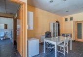 233m² commercial premises for sale in Alcalá de Henares, in the area of Espartales, calle fuentenovilla, 28806 photo