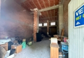 Local comercial en venta con 130m² en Ponferrada, calle general vives, 24401 foto