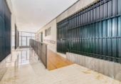 Local comercial en venta con 112m² en Granada, Calle Concepción Arenal foto
