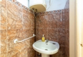 Local comercial en venta con 52m² en Granada, en la zona de Barrio de San Jerónimo, Calle Tendillas de Santa Paula foto