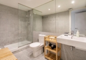 Edificio en venta con 1044m² en Barcelona, en la zona de el Raval, Carrer de Torres i Amat foto
