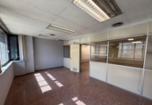 146m² office for sale in Tarrasa, Carrer d'Arquímedes photo