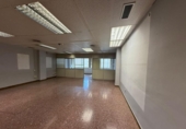 146m² office for sale in Tarrasa, Carrer d'Arquímedes photo