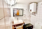 170m² workshop for sale in Pamplona, in the area of Miraculous-Arrosadia, Calle de Julián Gayarre photo