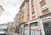 170m² workshop for sale in Pamplona, in the area of Miraculous-Arrosadia, Calle de Julián Gayarre photo